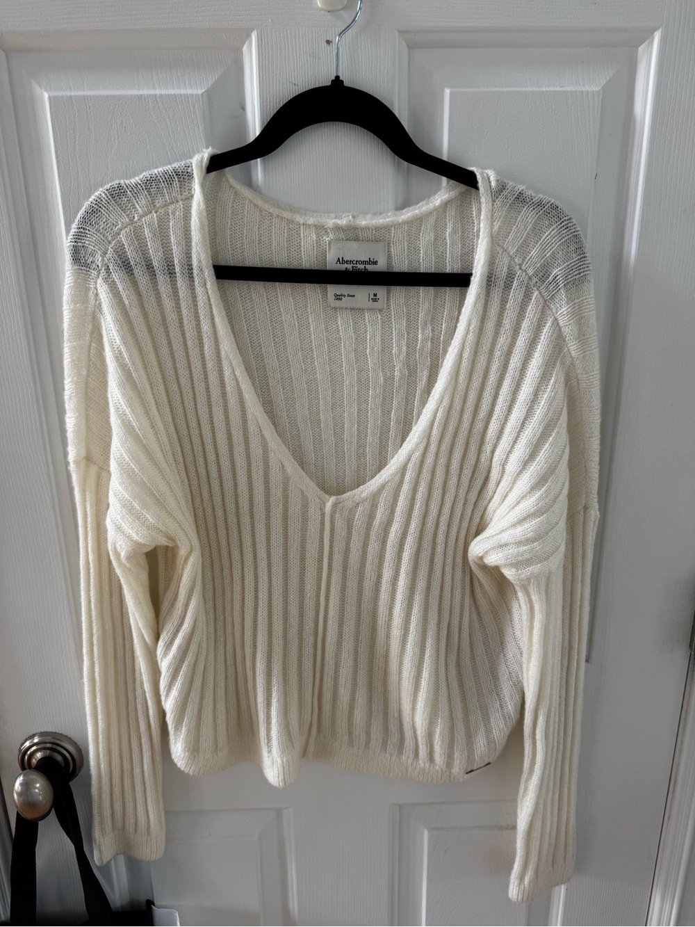 Abercrombie & Fitch Ivory Ribbed V-Neck Sweater
